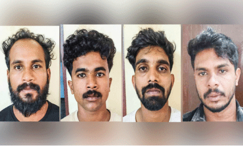 പെരുമ്പള്ളിയിൽ യുവാക്കൾ ചേരിതിരിഞ്ഞ് ഏറ്റുമുട്ടി, രണ്ടുപേർക്ക് പരിക്ക്