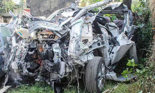 ആറുവിദ്യാർഥികൾ മരിച്ച കാറപകടത്തിനു പിന്നിൽ മദ്യലഹരിയെന്നു സൂചന