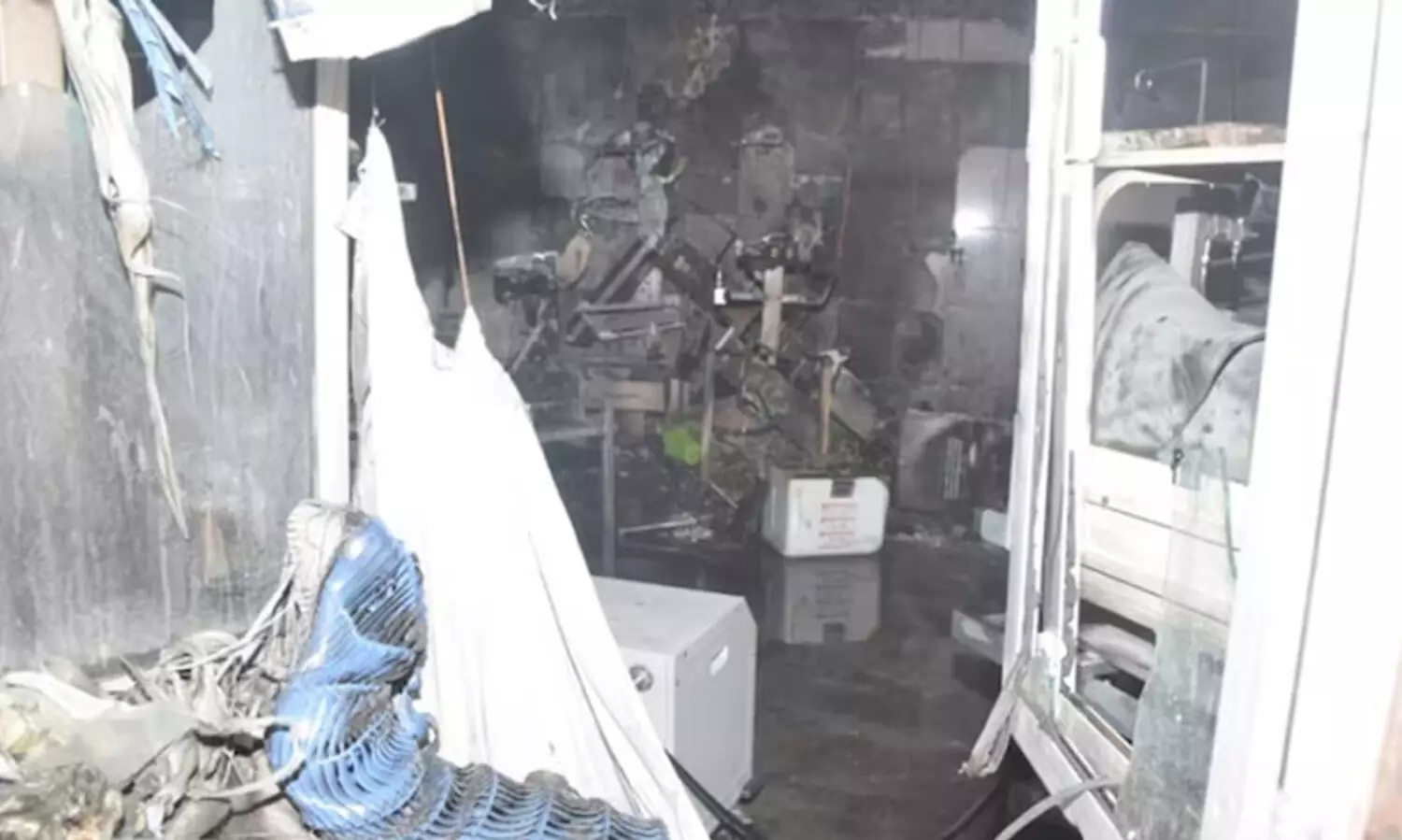 നഴ്സ് വാർഡിനുള്ളിൽ തീപ്പെട്ടി കത്തിച്ചതാണ് ഝാൻസി ആശുപത്രി ദുരന്തത്തിന് കാരണമെന്ന് സാക്ഷിമൊഴി