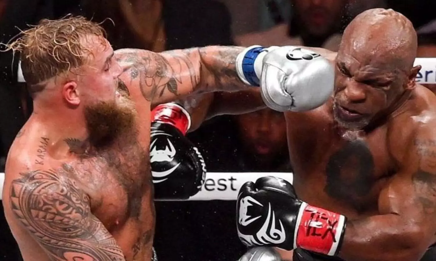 തിരിച്ചുവരവിൽ മൈക്ക് ടൈസന് തോൽവി; 27കാരനു മുന്നിൽ അടിതെറ്റി