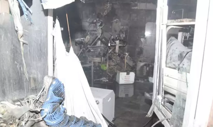 നഴ്സ് വാർഡിനുള്ളിൽ തീപ്പെട്ടി കത്തിച്ചതാണ് ഝാൻസി ആശുപത്രി ദുരന്തത്തിന് കാരണമെന്ന് സാക്ഷിമൊഴി