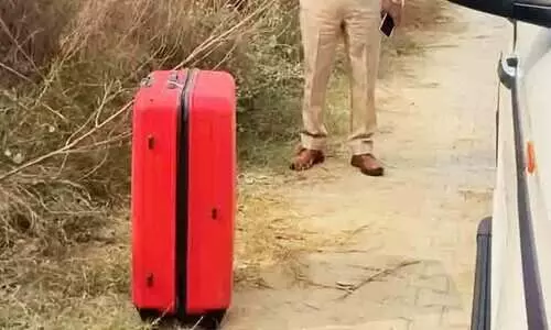 ഡൽഹി-ലഖ്നോ ദേശീയപാതയിൽ സ്യൂട്ട്‌കേസിനുള്ളിൽ യുവതിയുടെ മൃതദേഹം ഉപേക്ഷിച്ച നിലയിൽ കണ്ടെത്തി