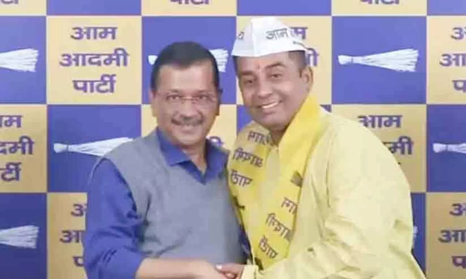 Ex-BJP MLA Anil Jha joined AAP in presence of Arvind Kejriwal