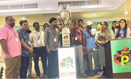 ക്രി​ക്ക​റ്റ് പ്രീ​മി​യ​ര്‍ ലീ​ഗ്