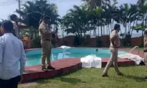 മംഗളൂരുവിലെ ഉ​ള്ളാ​ളിൽ റി​സോ​ർ​ട്ട് സ്വി​മ്മി​ങ് പൂ​ളി​ൽ മൂ​ന്ന് യു​വ​തി​ക​ൾ മു​ങ്ങി​മ​രി​ച്ചു