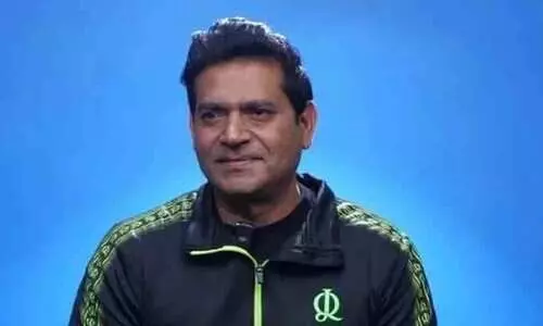 മുൻ പേസർ ആ​ഖി​ബ് ജാ​വേ​ദ് പാ​ക് പ​രി​ശീ​ല​ക​ൻ