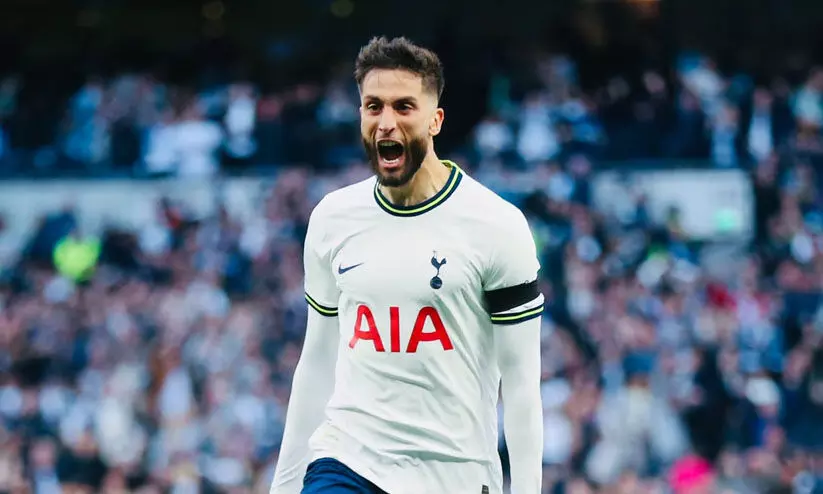 സഹതാരത്തിനുനേരെ വംശീയാധിക്ഷേപം; ടോട്ടൻഹാമിന്റെ റോഡ്രിഗോ ബെന്റാൻകൂറിന് മത്സര വിലക്ക് സഹതാരത്തിനുനേരെ വംശീയാധിക്ഷേപം; ടോട്ടൻഹാമിന്റെ റോഡ്രിഗോ ബെന്റാൻകൂറിന് മത്സര വിലക്ക്