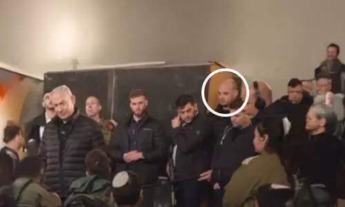 ബന്ദിമോചനവുമായി ബന്ധപ്പെട്ട വിവരങ്ങൾ ചോർത്തിയത് നെതന്യാഹുവിനെതിരായ പ്രതിഷേധം തണുപ്പിക്കാനെന്ന് റിപ്പോർട്ട് ബന്ദിമോചനവുമായി ബന്ധപ്പെട്ട വിവരങ്ങൾ ചോർത്തിയത് നെതന്യാഹുവിനെതിരായ പ്രതിഷേധം തണുപ്പിക്കാനെന്ന് റിപ്പോർട്ട്