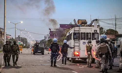 മണിപ്പൂരിലേക്ക് 5000 സൈനികർ കൂടി; വീണ്ടും യോഗം വിളിച്ച് അമിത് ഷാ
