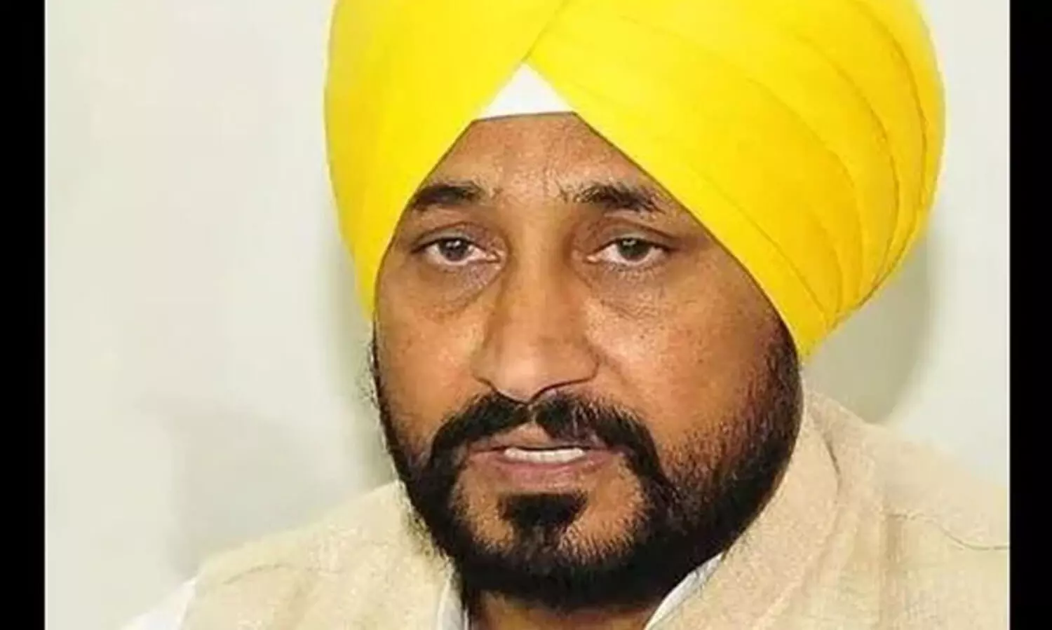 സ്ത്രീകൾക്കെതിരായ അപകീർത്തി പരാമർശത്തിൽ  പഞ്ചാബ് എം.പി ചന്നി മാപ്പ് പറഞ്ഞു