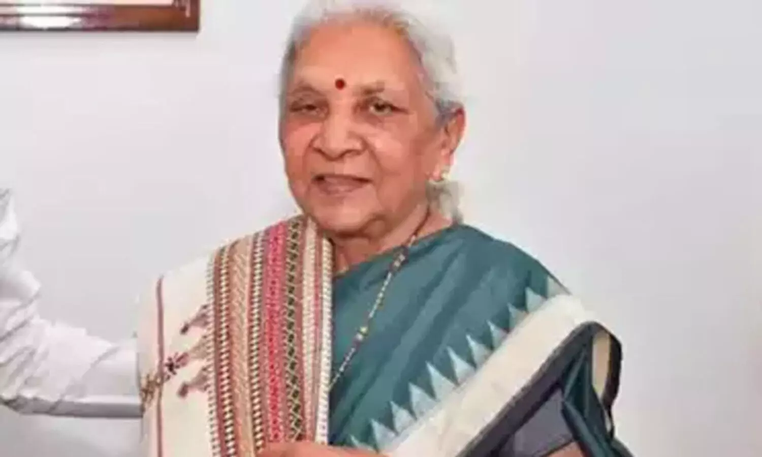 റൈറ്റ് സഹോദരന്മാരുടേതല്ല, വേദ കാലത്തിലെ ​ഋഷിയുടേതാണ് വിമാനമെന്ന ആശയം; അവകാശവാദവുമായി യു.പി ഗവർണർ