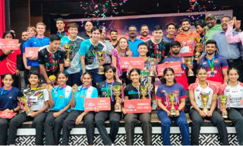 ബാ​ഡ്മി​ന്റ​ൺ ടൂ​ർ​ണ​മെ​ന്റ്