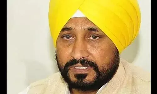 സ്ത്രീകൾക്കെതിരായ അപകീർത്തി പരാമർശത്തിൽ  പഞ്ചാബ് എം.പി ചന്നി മാപ്പ് പറഞ്ഞു