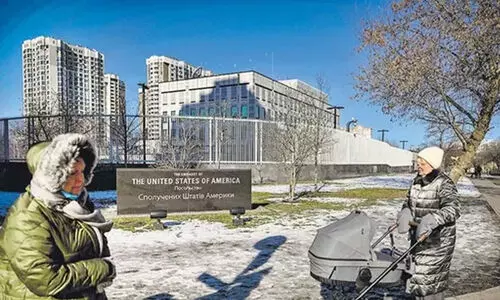 റഷ്യയുടെ ആക്രമണ ഭീഷണി; യുക്രെയ്നിലെ യു.എസ് എംബസി പൂട്ടി