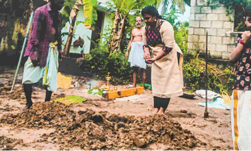 കിടപ്പാടത്തിനായി തറക്കല്ലിട്ട പുരയിടത്തില്‍ മൃതദേഹം; വിതുമ്പലോടെ കൃപ
