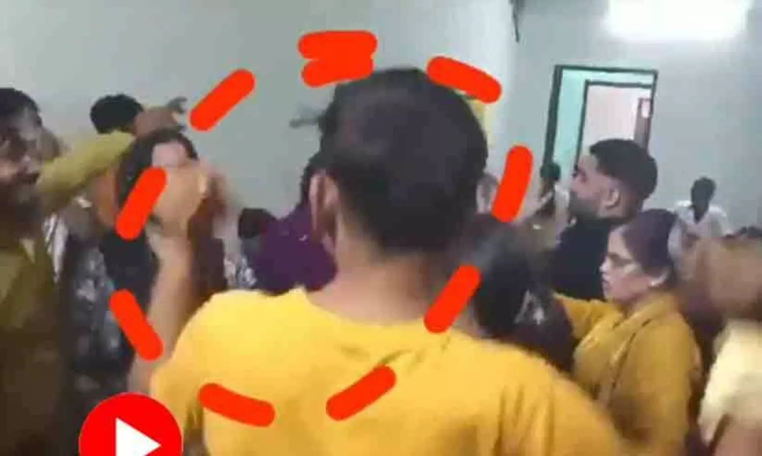 വിവാഹത്തിന് മുമ്പുള്ള ഹൽദി ആഘോഷത്തിനിടെ ഹൃദയാഘാതം: വരന് ദാരുണാന്ത്യം