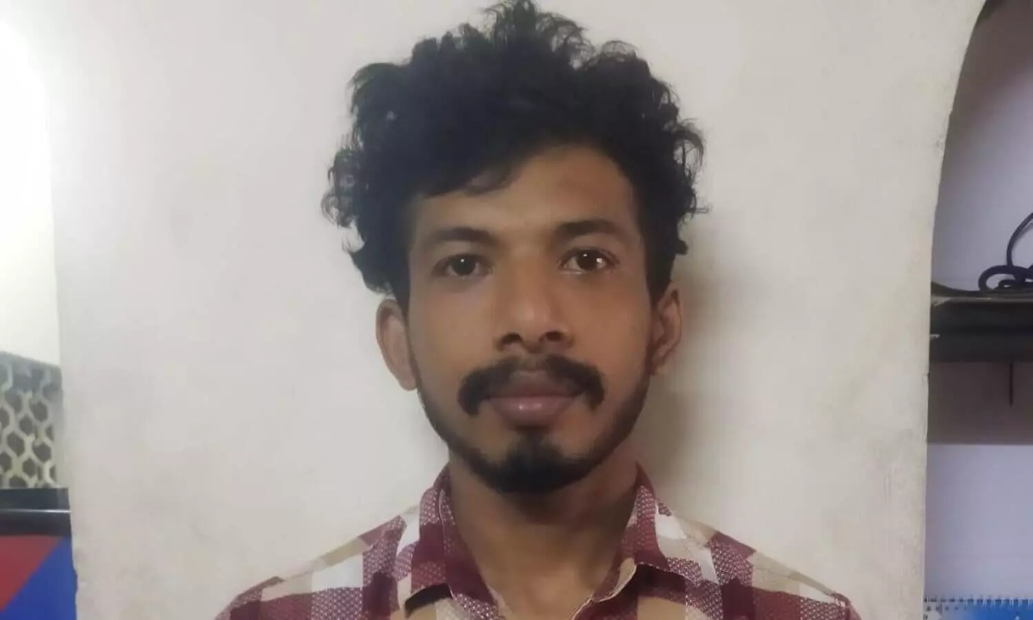 കോടതി നപടിക്രമങ്ങൾ ഫോണിൽ ചിത്രീകരിച്ച് റീൽസിട്ട യുവാവ്​ അറസ്റ്റിൽ