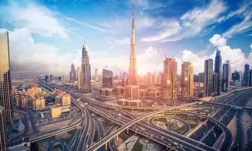 ദുബൈയിൽ സന്ദർശക വിസ മാനദണ്ഡങ്ങൾ വീണ്ടും കർശനം; ഹോട്ടൽ ബുക്കിങ് രേഖകളും റിട്ടേൺ ടിക്കറ്റും അപ്ലോഡ് ചെയ്യണം