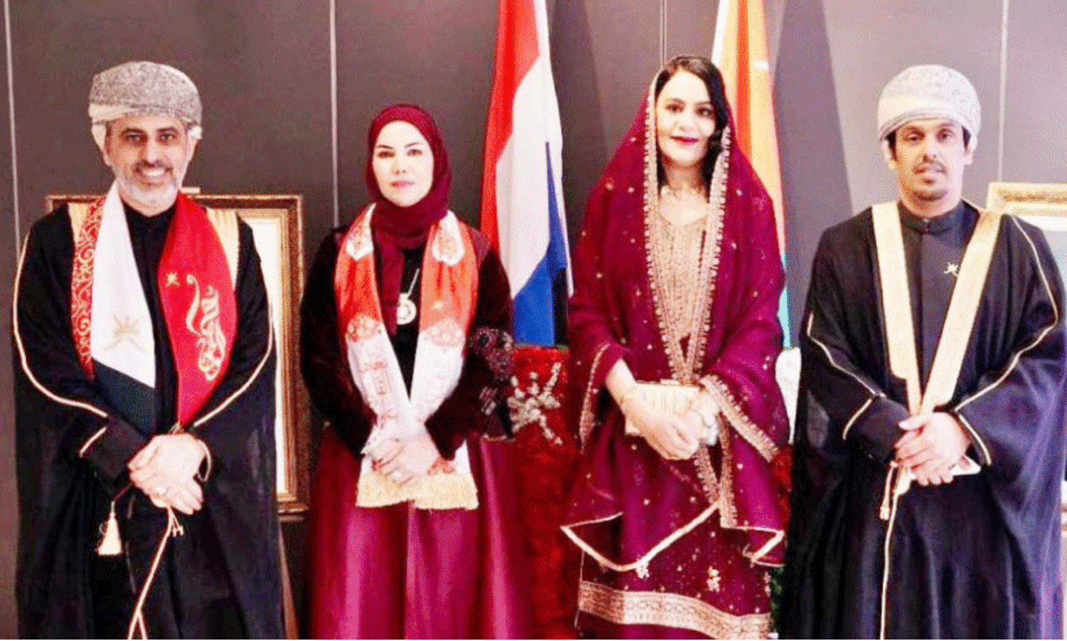 ഒ​മാ​ൻ എം​ബ​സി​ക​ളി​ൽ മൂ​വ​ർ​ണ​ത്തി​ള​ക്ക​ത്തി​ൽ ദേ​ശീ​യ ദി​നാ​ഘോ​ഷം