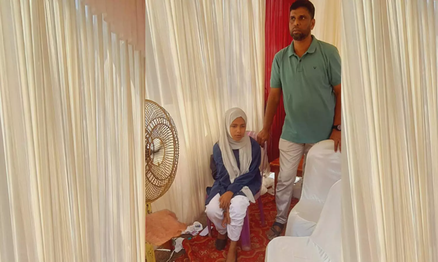 ജില്ല കലോത്സവത്തിന് എത്തിയ വിദ്യാർഥിനിയെ നായ് കടിച്ചു