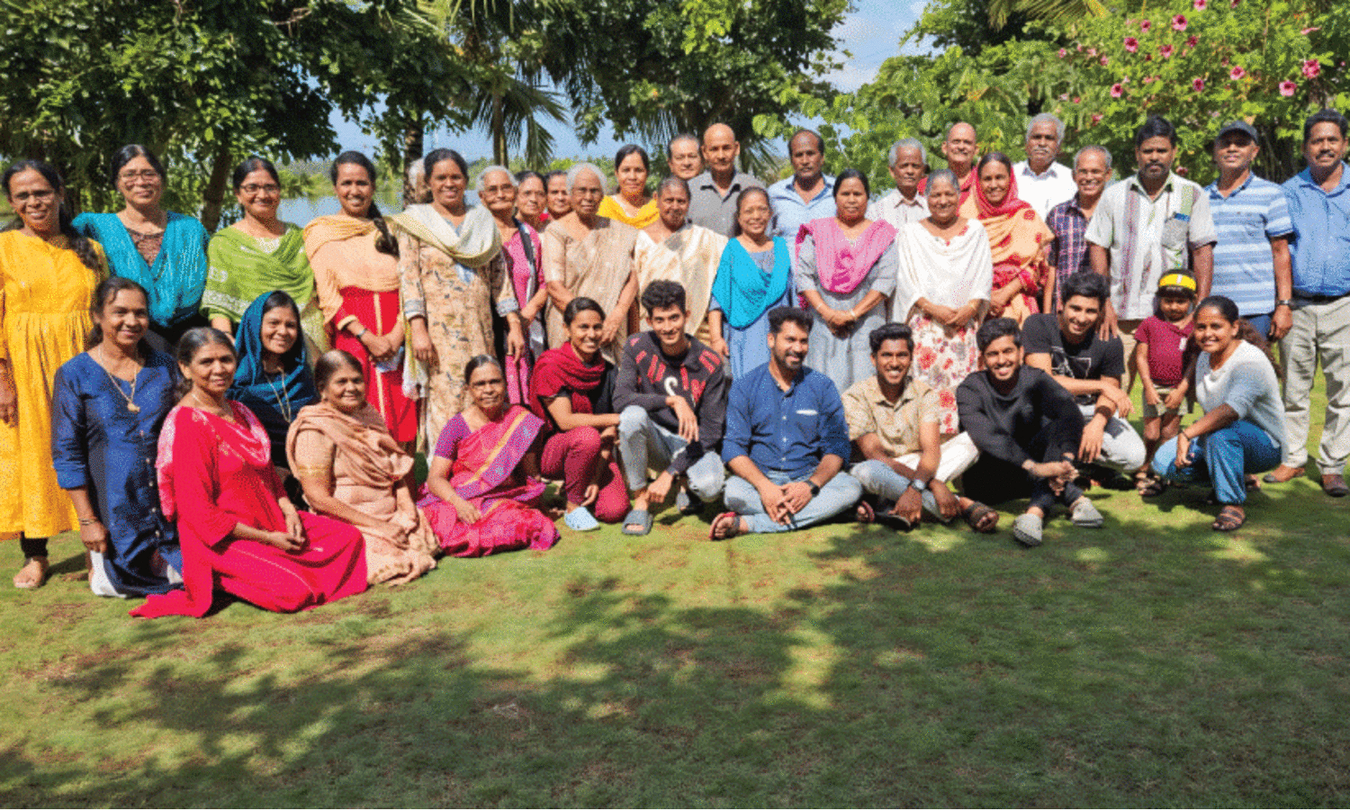 വിജ്ഞാനദാഹികളായ അമ്മൂമ്മമാർക്കും അപ്പൂപ്പന്മാർക്കുമായി എറണാകുളം തേവര എസ്.എച്ച് കോളജിൽ ഒരു ക്ലബുണ്ട്