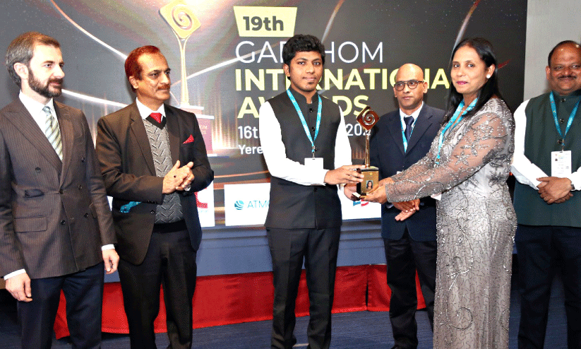 ഗ​ര്‍ഷോം രാ​ജ്യാ​ന്ത​ര പു​ര​സ്കാ​രം