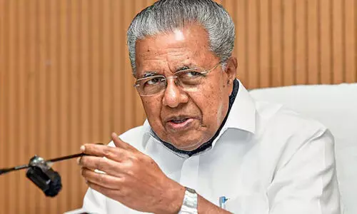 ആർ.എം.എസ് ഓഫിസുകൾ അടച്ചുപൂട്ടുന്നത് തപാൽ സംവിധാനങ്ങളുടെ കാര്യക്ഷമതയെ ബാധിക്കും; ജ്യോതിരാദിത്യ സിന്ധ്യക്ക് കത്തയച്ച് മുഖ്യമന്ത്രി