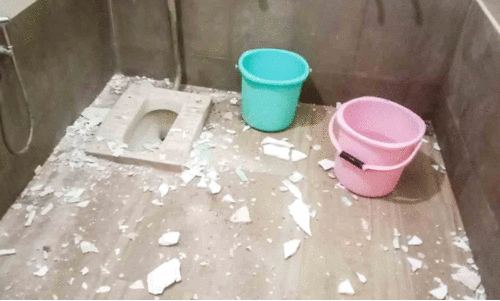 പി.ഡബ്ല്യു.ഡി റസ്റ്റ്​ഹൗസിൽ അപകടം: മേൽക്കൂരയിലെ സീലിങ്​ അടർന്നുവീണു; ആർക്കും പരിക്കില്ല