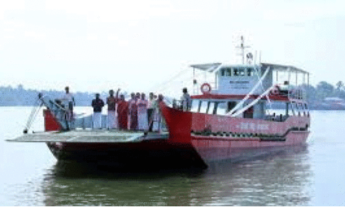 അ​ഴീ​ക്കോ​ട്-​മു​ന​മ്പം ബോട്ട് സ​ർ​വി​സ് പു​ന​രാ​രം​ഭി​ച്ചു