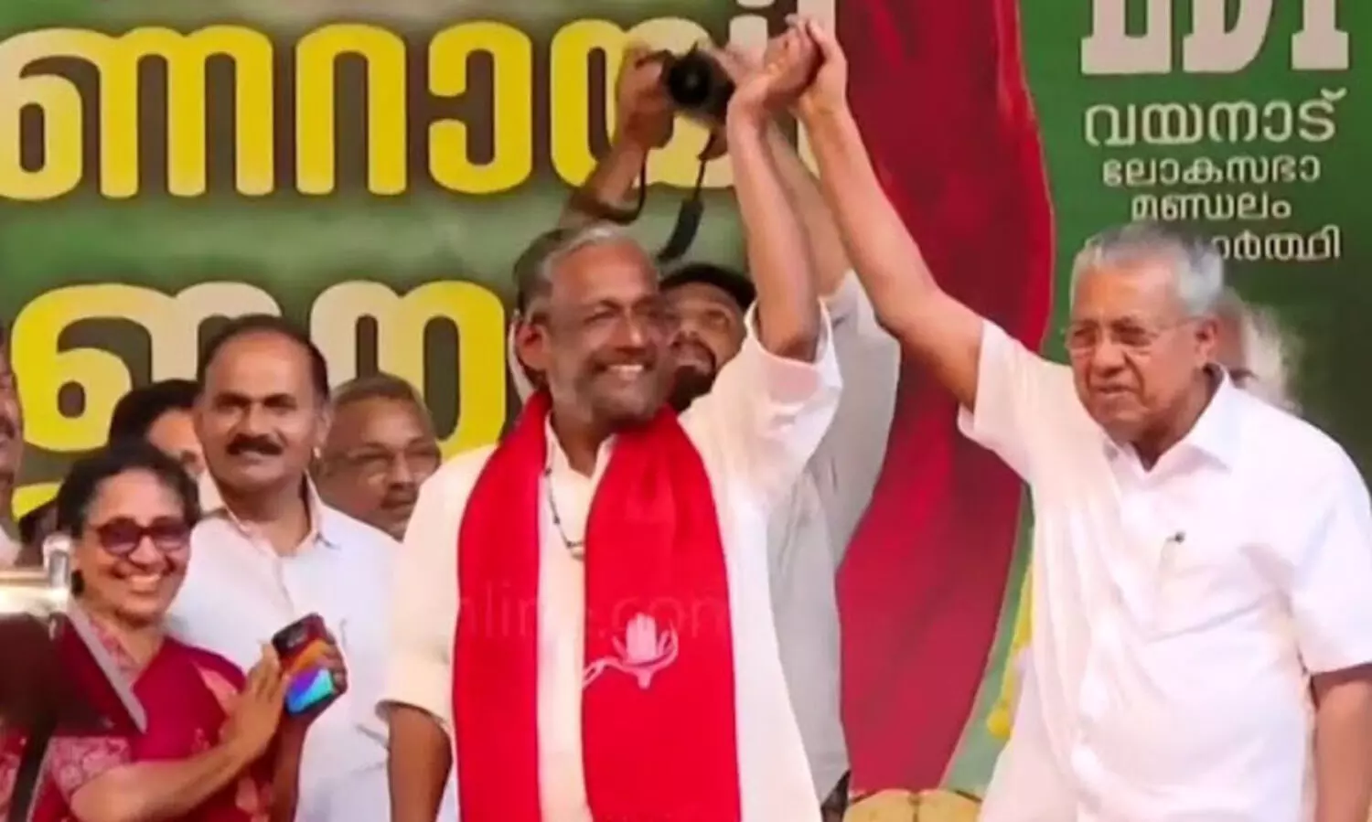 വയനാട്ടിലെ കനത്ത തരിച്ചടി: ഇടത് ക്യാമ്പിൽ പൊട്ടിത്തെറി