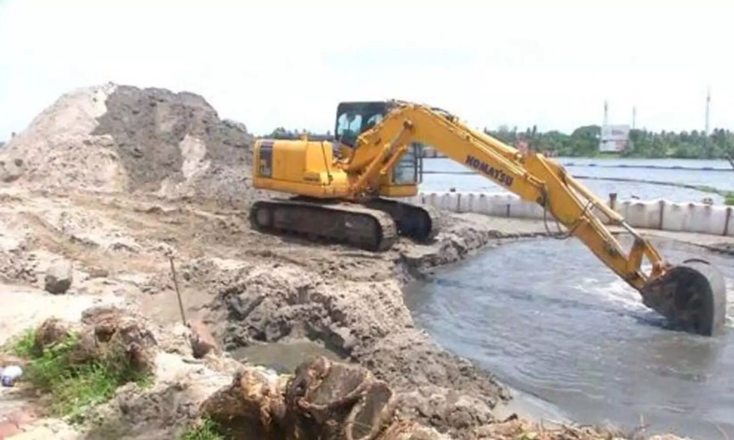 കെ.എം.എം.എൽ ഭൂമി ഏറ്റെടുക്കൽ: 93.45 ലക്ഷം രൂപ അടപ്പിക്കാൻ നടപടി സ്വീകരിക്കണമെന്ന് റിപ്പോർട്ട്