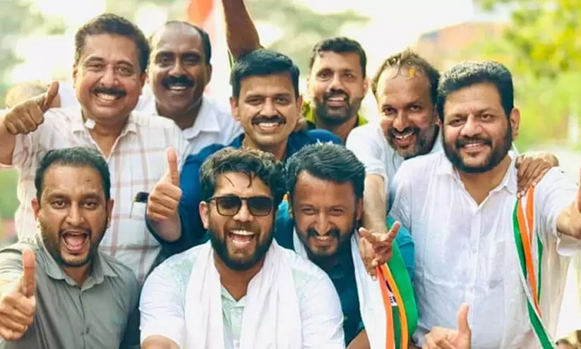 ഷാഫിയുടെ മുഖം തുടക്കുന്ന വിഡിയോ: വിദ്വേഷം മാറ്റിവെച്ച് മനുഷ്യനെപ്പോലെ പുറത്തിറങ്ങി നോക്കൂ, സുന്ദര അനുഭവങ്ങൾ നിങ്ങളുടെ ജീവിതത്തിലുമുണ്ടാകും -ബി.ജെ.പിക്കാരോട് സന്ദീപ് വാര്യർ ഷാഫിയുടെ മുഖം തുടക്കുന്ന വിഡിയോ: വിദ്വേഷം മാറ്റിവെച്ച് മനുഷ്യനെപ്പോലെ പുറത്തിറങ്ങി നോക്കൂ, സുന്ദര അനുഭവങ്ങൾ നിങ്ങളുടെ ജീവിതത്തിലുമുണ്ടാകും -ബി.ജെ.പിക്കാരോട് സന്ദീപ് വാര്യർ