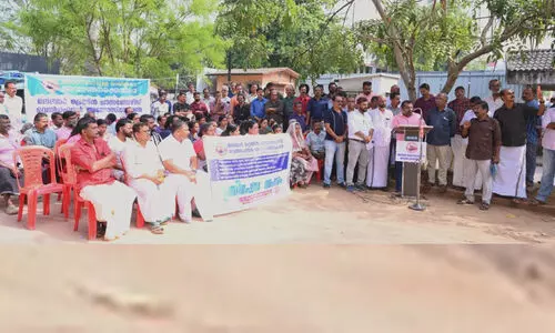 മലബാറിനോടുള്ള റെയിൽവേ അവഗണനക്കെതിരെ പ്രതിഷേധമിരമ്പി