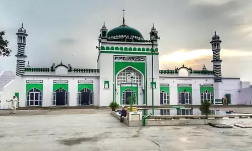 ബാബരി മസ്ജിദ് പോലെ സംഭാൽ ജമാ മസ്ജിദും