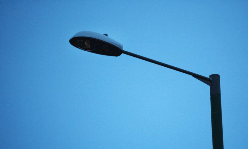 തെരുവ് വിളക്കുകൾ മിഴിയടച്ചു; ഇ​രു​ട്ടി​ലാ​യി മ​ല​പ്പു​റം ന​ഗ​രം