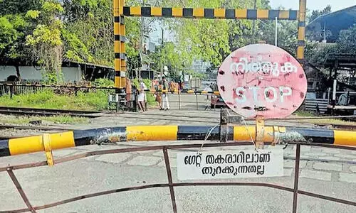 കൊല്ലം, പോളയത്തോട് റെയിൽവേ മേൽപ്പാലം: ഭൂമി ഏറ്റെടുക്കലിൽ വീഴ്ചയെന്ന് റിപ്പോർട്ട്