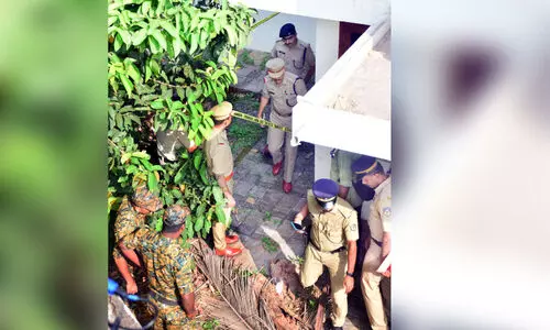 300 പവനും ഒരു കോടിയും സൂക്ഷിച്ചത് ലോക്കറിന് മുകളിൽ മരപ്പെട്ടിയിൽ, താക്കോൽ അലമാരയിലും അതിന്റെ താക്കോൽ വേറൊരു മുറിയിലെ അലമാരയിലും; വളപട്ടണം കവർച്ച ആസൂത്രിതം