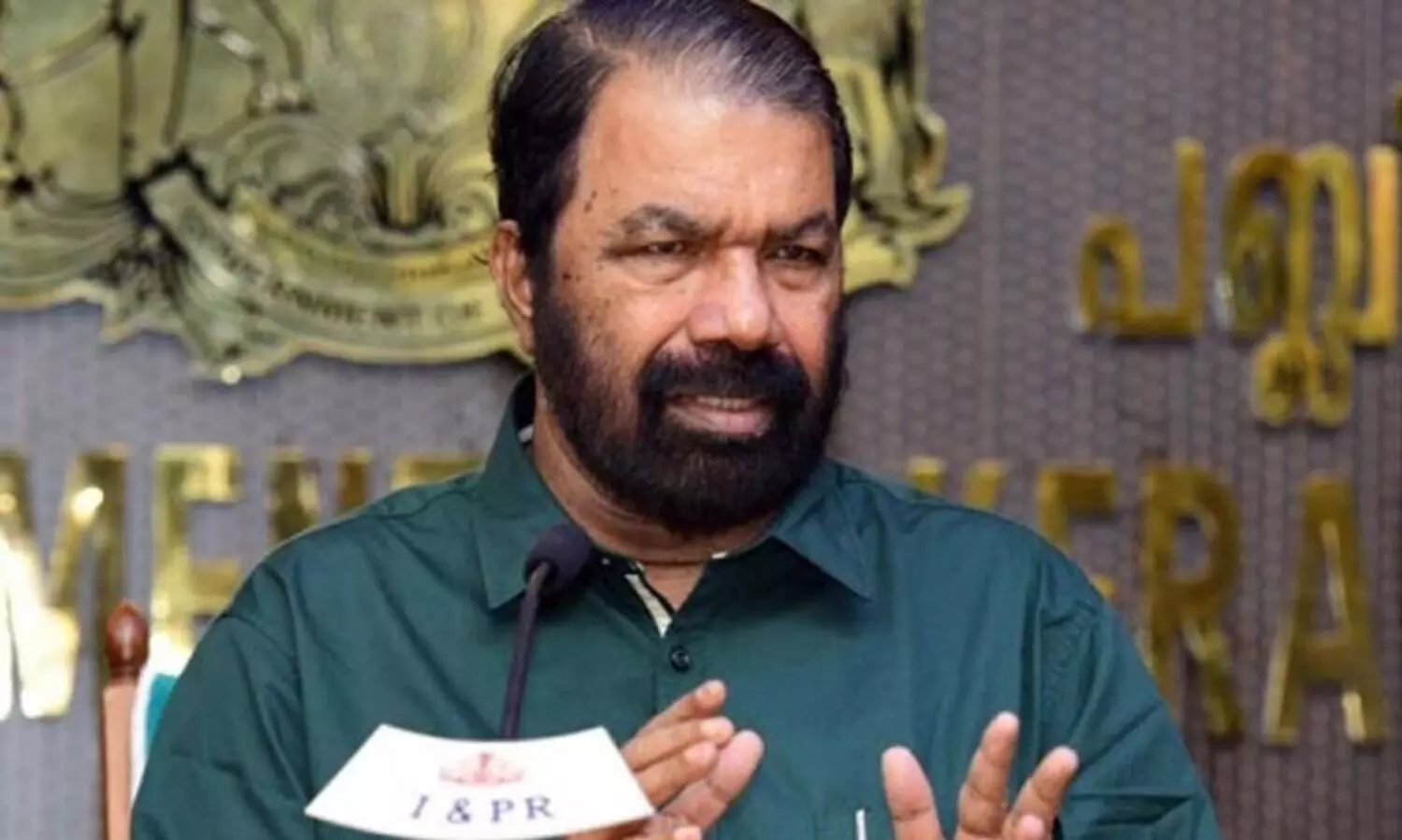 നെടുങ്കണ്ടത്ത് വിദ്യാർഥിയെക്കൊണ്ട് ഛർദി വാരിപ്പിച്ചു: അന്വേഷണത്തിന് മന്ത്രിയുടെ നിർദേശം