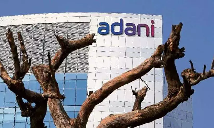വിദേശ ബാങ്കുകളും സ്ഥാപനങ്ങളും പിന്തുണ തുടരുമോ​?  ആശങ്കയുടെ നിഴലിൽ അദാനി ഗ്രൂപ്പ്