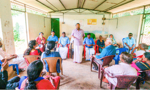 ഒ​ള​ക​ര ഉ​ന്ന​തി​യി​ലു​ള്ള​വ​ര്‍ക്ക് ഒ​ന്ന​ര ഏ​ക്ക​ര്‍ ഭൂ​മി