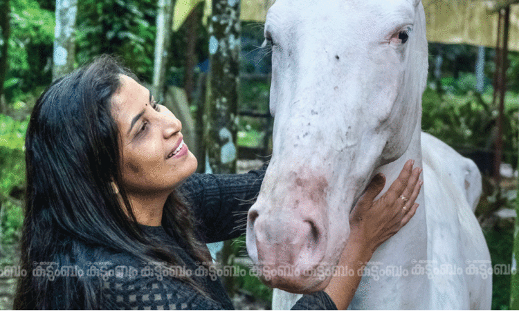 അകാലത്തിൽ വിടപറഞ്ഞ പ്രിയതമന്‍റെ കൃഷി ഏറ്റെടുത്ത് ഇന്ന് തെന്നിന്ത്യയിലെ മികച്ച വനിത കർഷകരി​ലൊരാളായ സ്വപ്നയുടെ സ്വപ്നതുല്യ ജീവിതം
