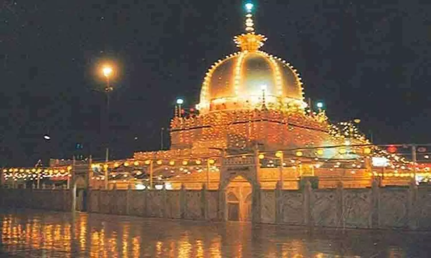 അജ്മീർ ദർഗയുടെ മേൽ അവകാശവാദം: ഞെട്ടൽ രേഖപ്പെടുത്തി നേതാക്കൾ