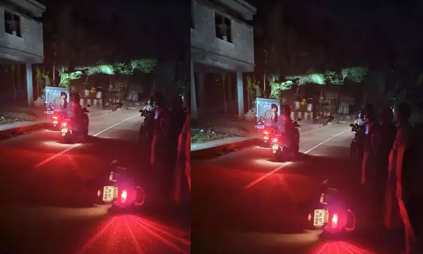 കൊടുവള്ളിയിൽ വ്യാപാരിയെ ഭീഷണിപ്പെടുത്തി രണ്ട് കിലോ സ്വർണം കവർന്നു