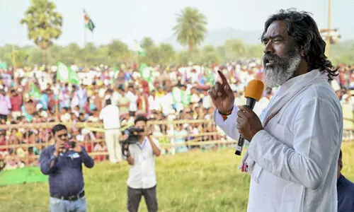 ‘ഝാർഖണ്ഡികളെ ഭിന്നിപ്പിക്കാനോ നിശബ്ദരാക്കാനോ കഴിയില്ല, ഐക്യമാണ് ഞങ്ങളുടെ ആയുധം’;  ബി.ജെ.പിക്കെതിരെ സോറൻ