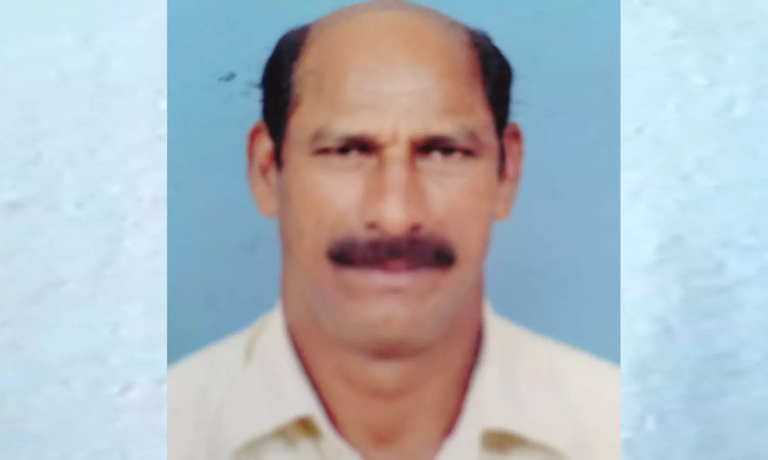 എ.കെ.ജി സെന്റർ മുൻ ജീവനക്കാരൻ മരിച്ച നിലയിൽ