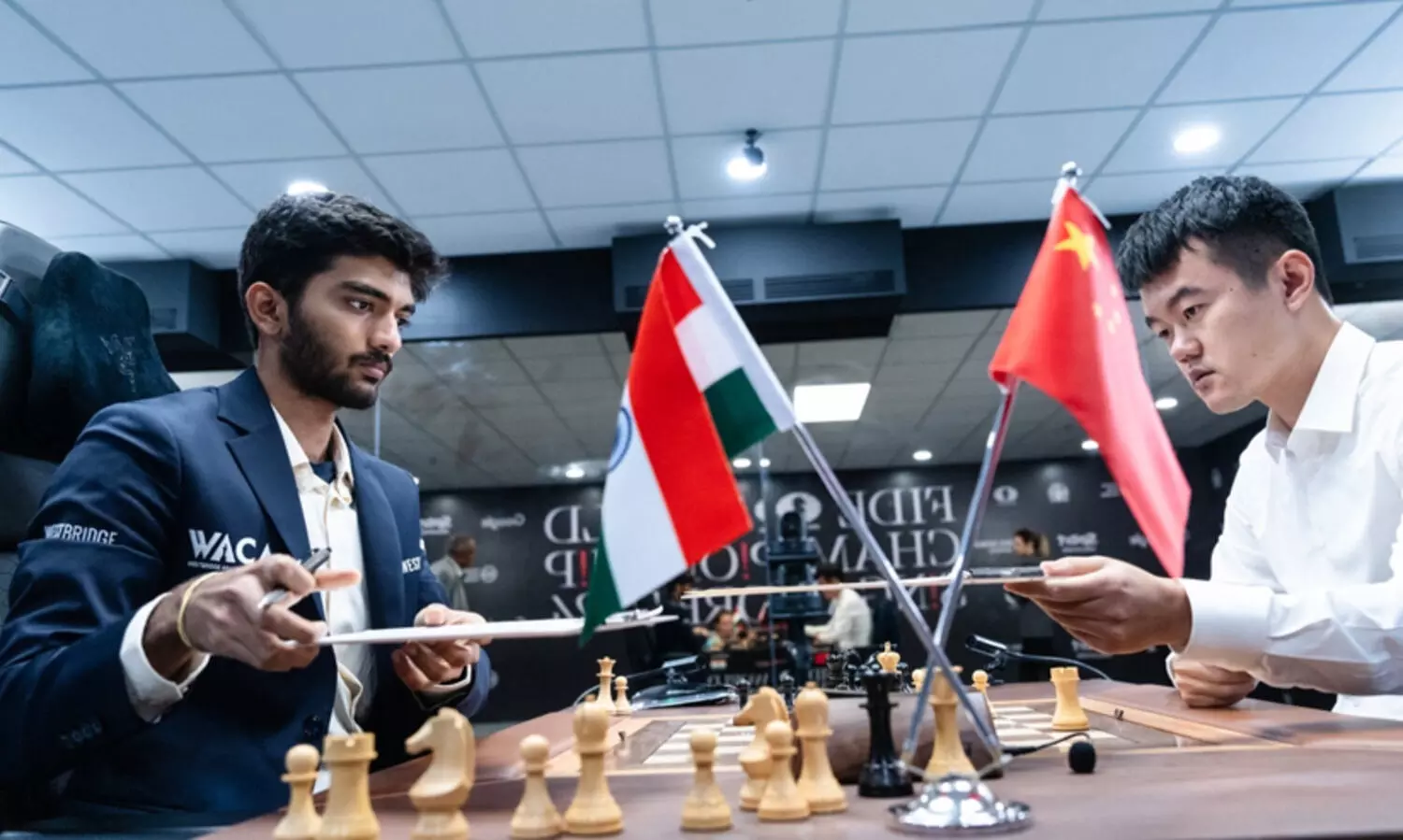 ലോക ചെസ് ചാമ്പ്യൻഷിപ്പ്: ഗുകേഷ്-ഡിങ് ലിറെൻ നാലാം പോരാട്ടം സമനിലയിൽ