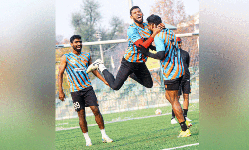 FC Goa players celebrate goal