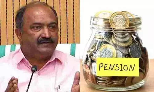 ബി.എം.ഡബ്‌ള്യൂ കാർ ഉടമകൾ ഉൾപ്പെടെ പെൻഷൻ പട്ടികയിൽ; കോട്ടക്കൽ നഗരസഭയിലെ ക്രമക്കേടിൽ വിജിലൻസ് അന്വേഷണം