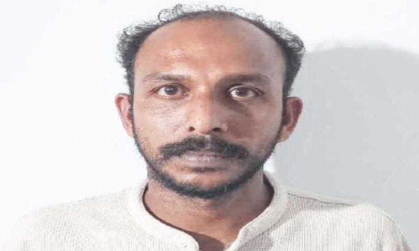 പള്ളികളിൽ നിന്ന് ഇൻവെർട്ടറും ബാറ്ററിയും മോഷ്ടിക്കുന്നയാൾ പിടിയിൽ