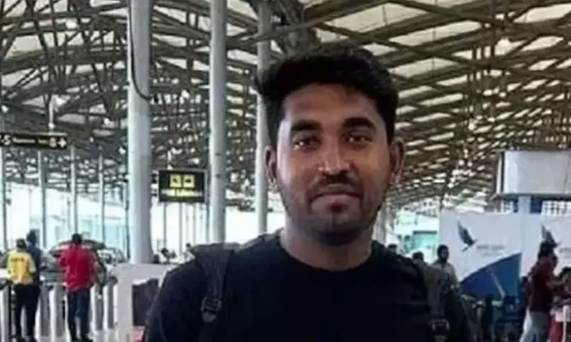 ചിക്കാഗോയിൽ ഇന്ത്യൻ വിദ്യാർഥി പെട്രോൾ പമ്പിൽ വെടിയേറ്റ് മരിച്ചു ചിക്കാഗോയിൽ ഇന്ത്യൻ വിദ്യാർഥി പെട്രോൾ പമ്പിൽ വെടിയേറ്റ് മരിച്ചു